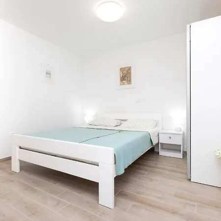 Apartments By The Sea Veli Losinj, Losinj - 24542