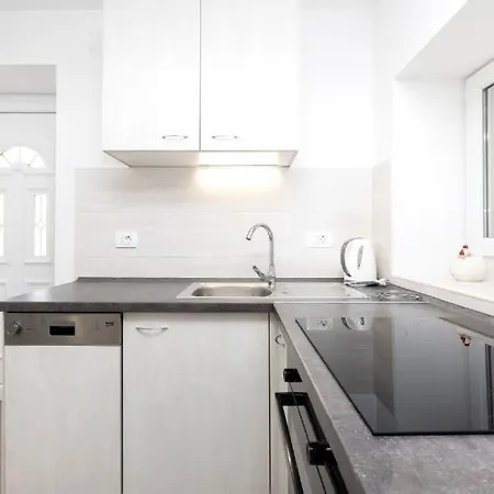 Apartments By The Sea Veli Losinj, Losinj - 24542 Apartamento